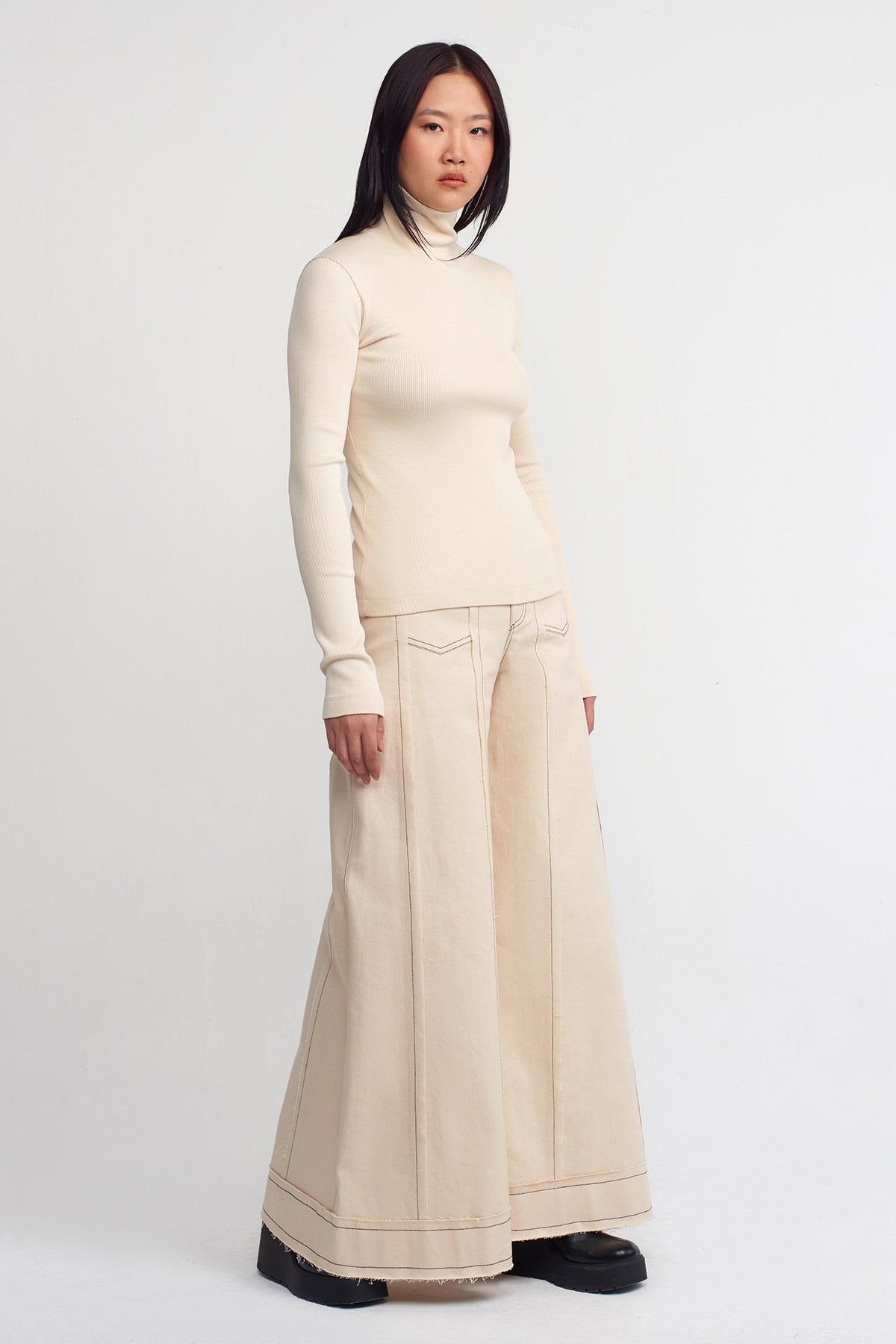 Nature Turtleneck Ribbed Top-K241011008