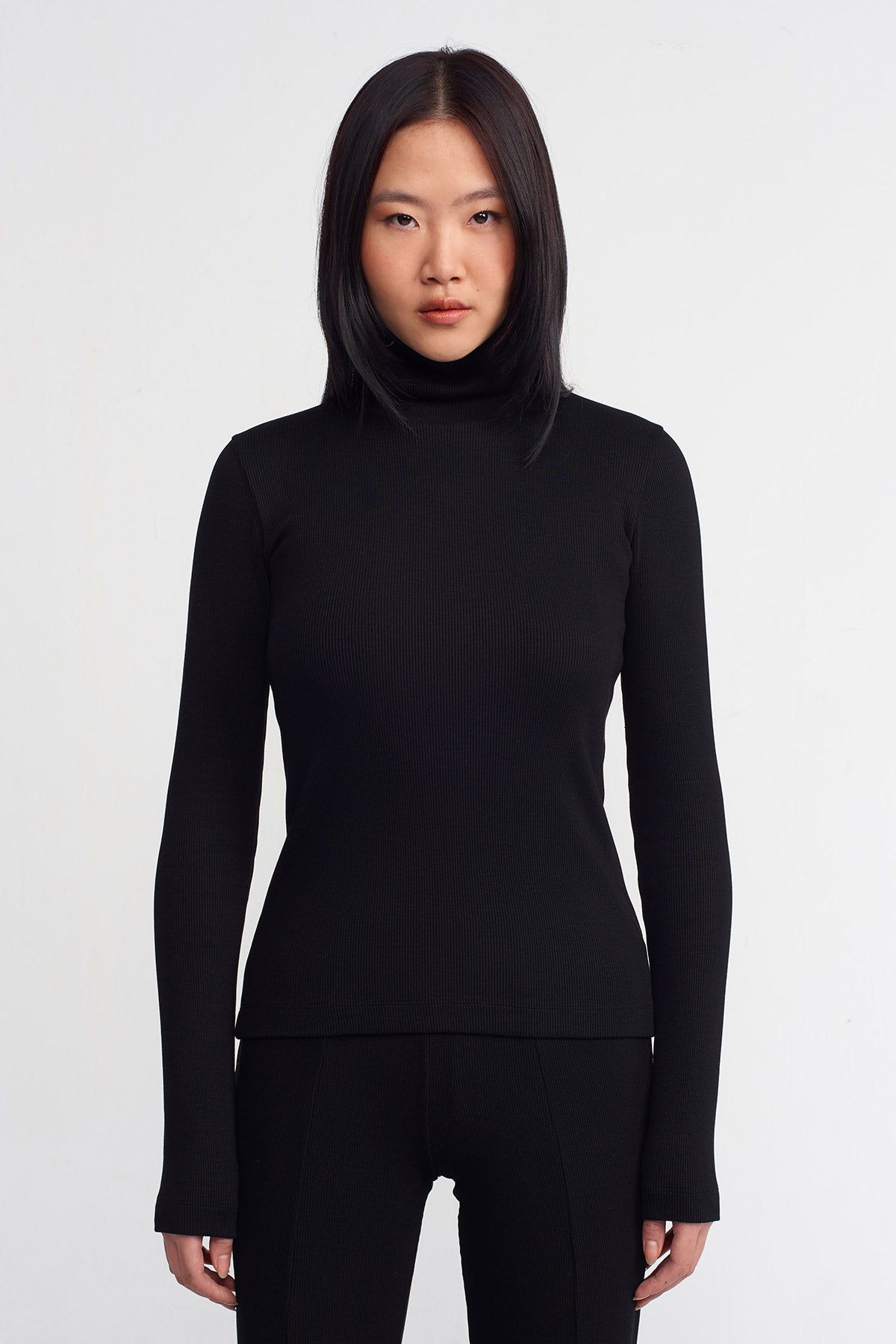 Black Turtleneck Ribbed Top-K241011008