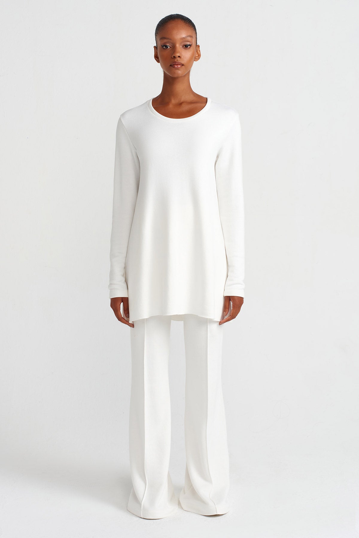 Off White Long Sleeve Basic Blouse-K241011069