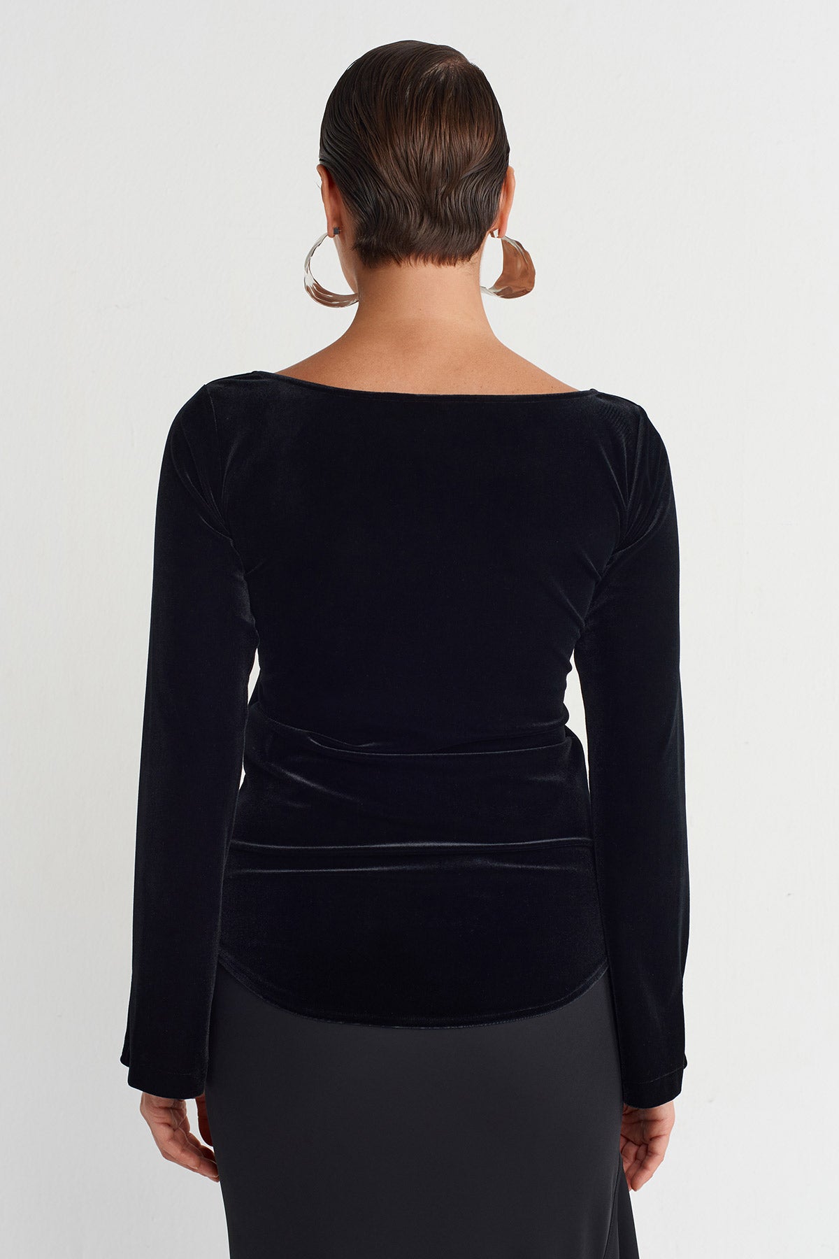 Black V-Neck Velvet Blouse-K241011088