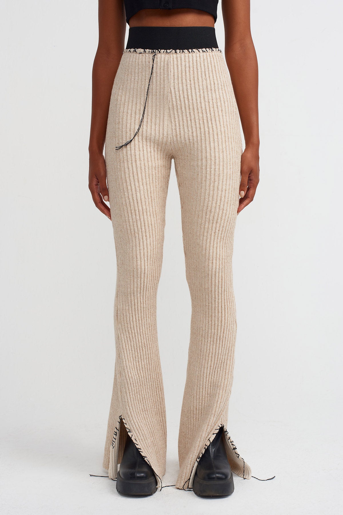 Nature Knit Pants with Contrast Stitching-K243013022