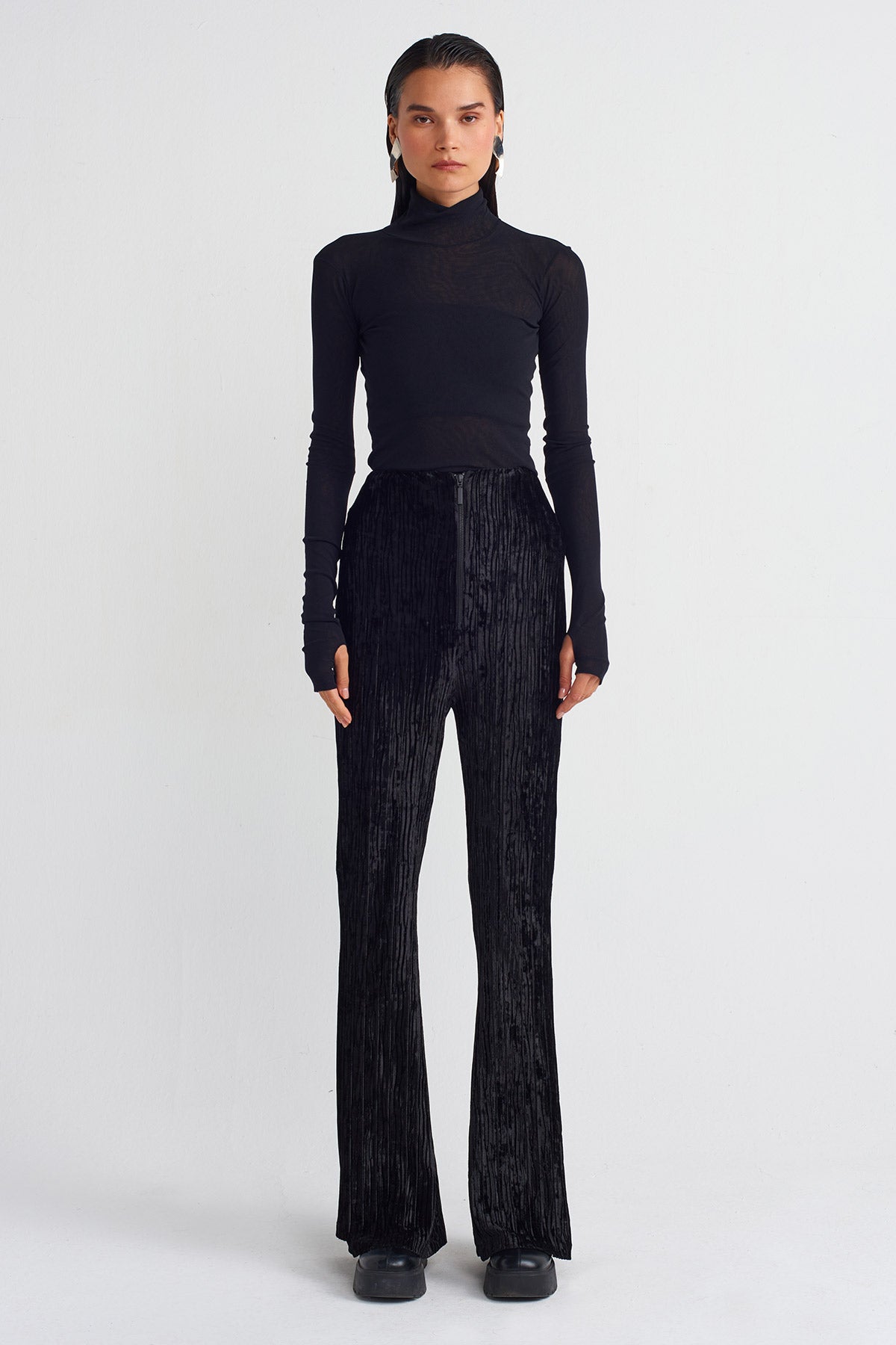 Black Pleated Velvet Trousers-K243013023