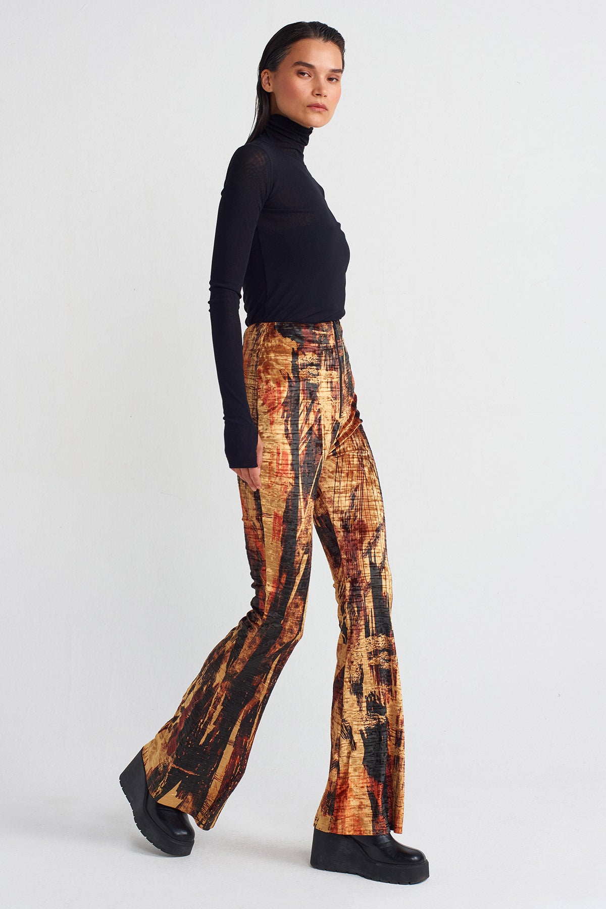 Patterned Velvet Trousers-K243013024