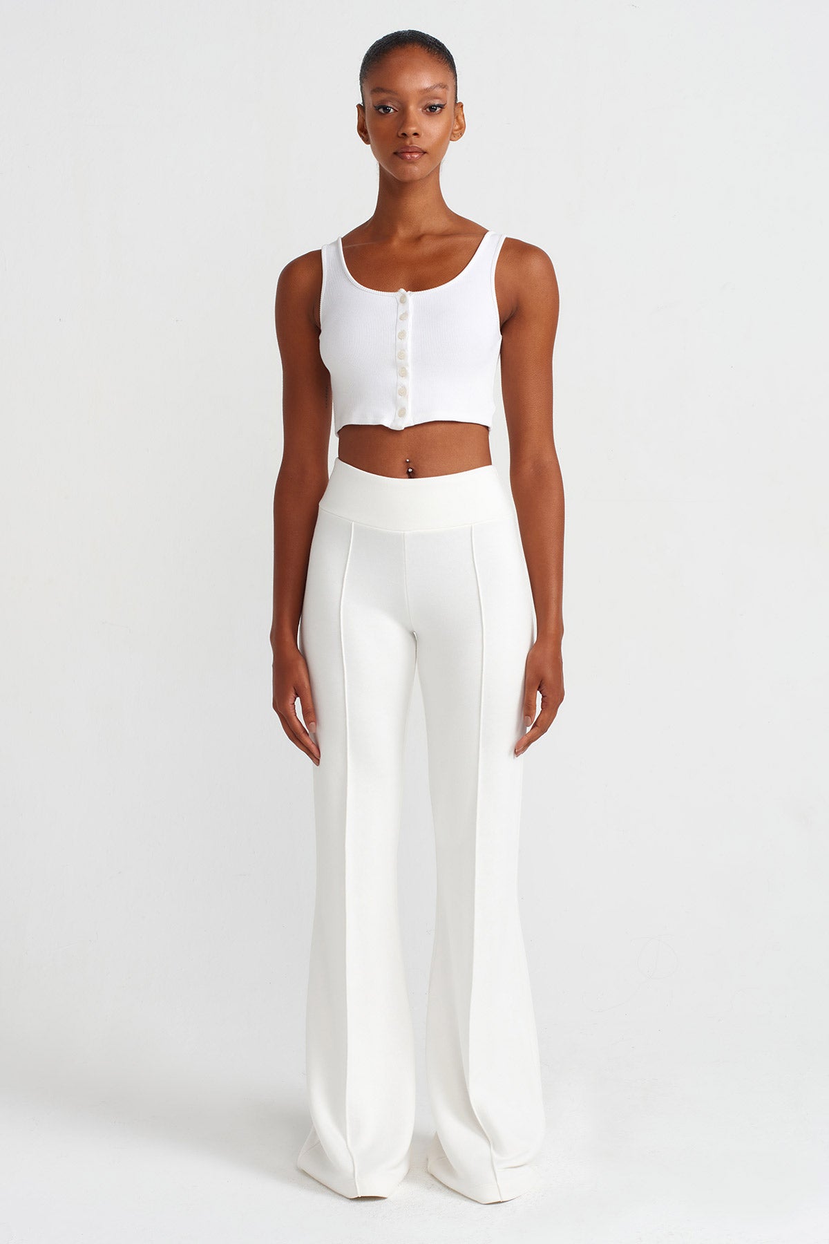 Off White Crease-Detail Relaxed Pants-K243013038