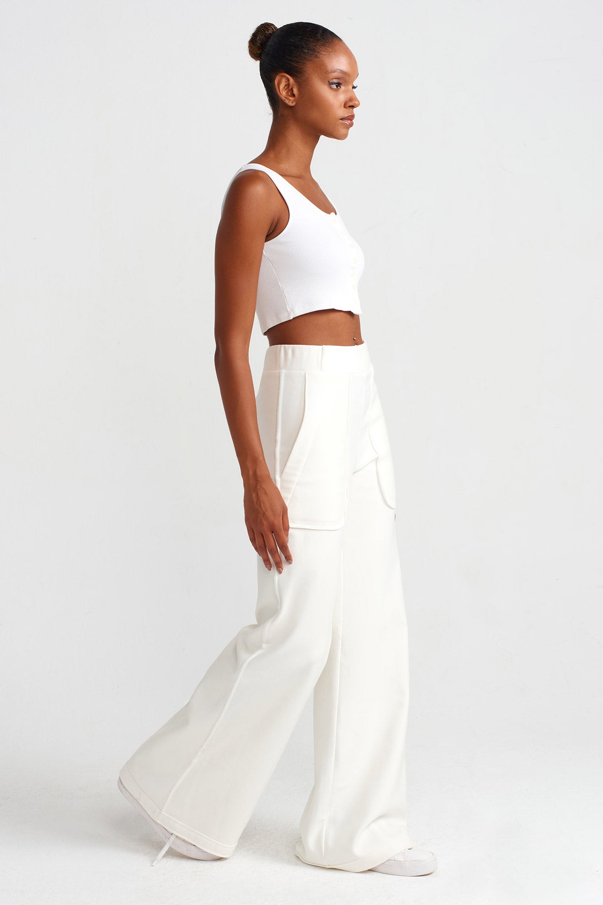 White Oversized Pocket Relaxed Pants-K243013040