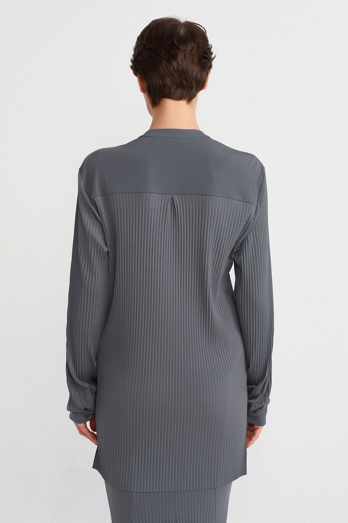 Steel Mandarin Collar Jersey Pleated Shirt-Y241011082