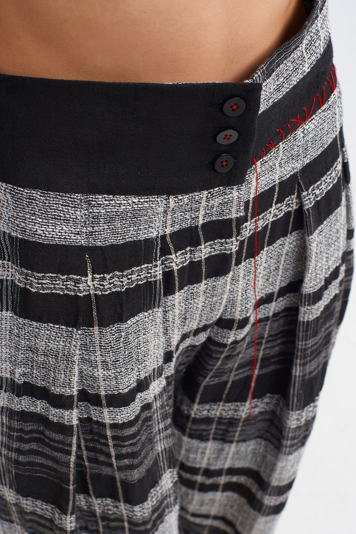 Black / Black Red Stitch Detail Plaid Pants-Y243013002