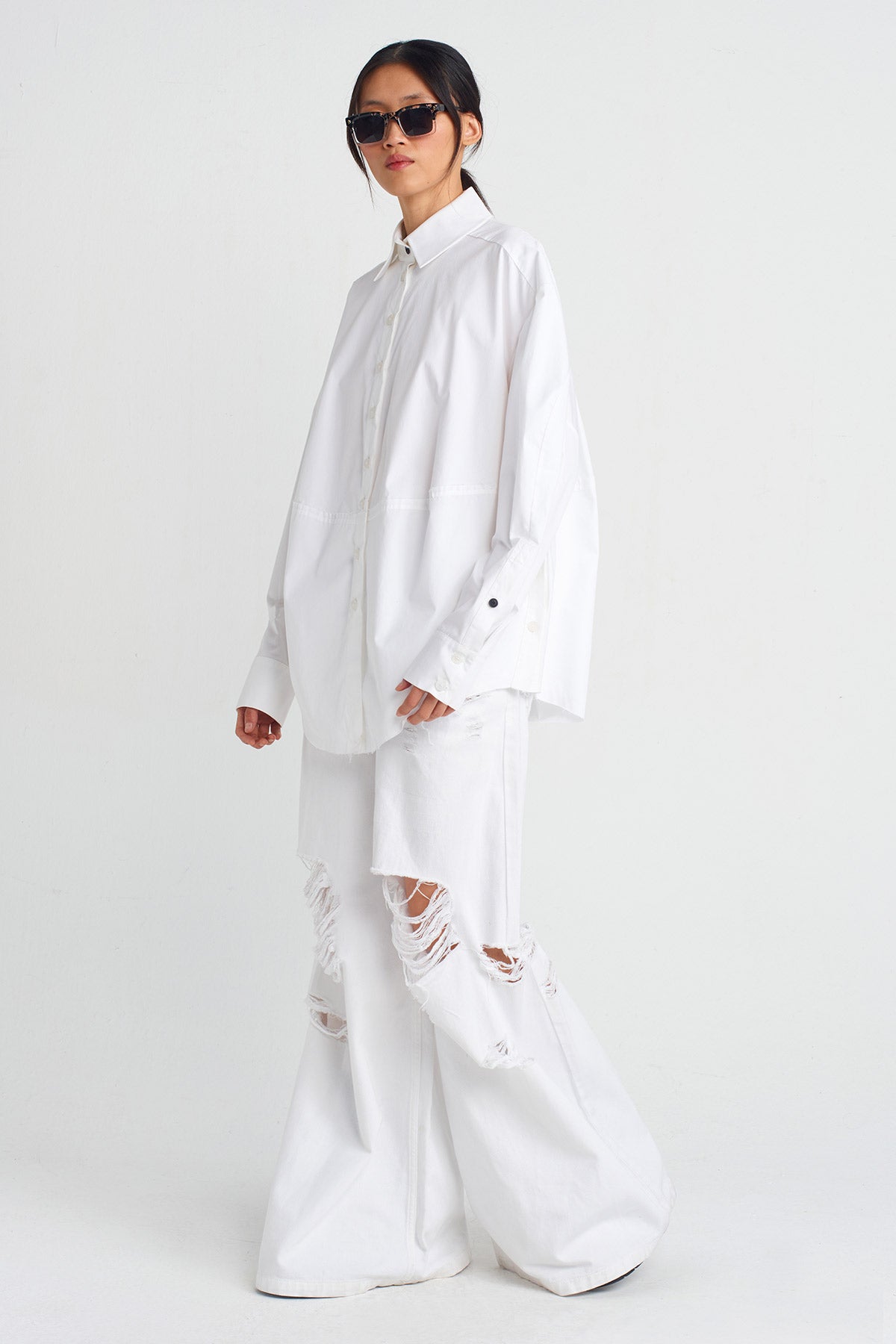 Off White Oversize Shirt-Y251011003