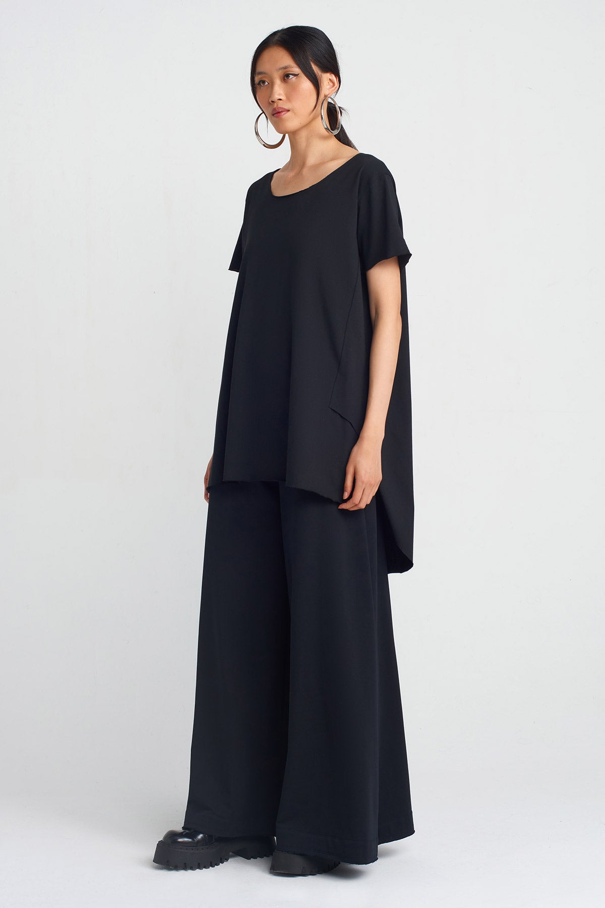 Black Oversize T-shirt-Y251011006