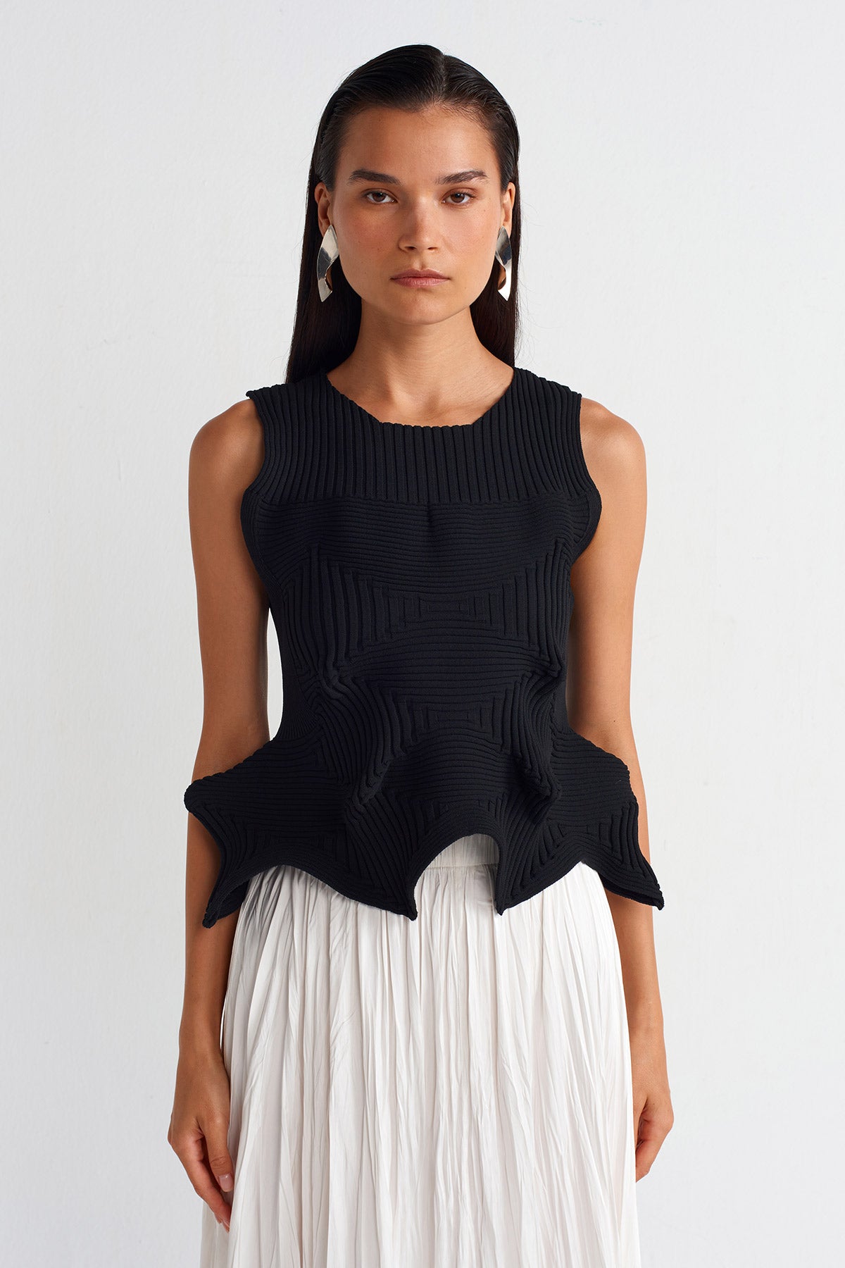 Black Origamik Knit Top-Y251011029