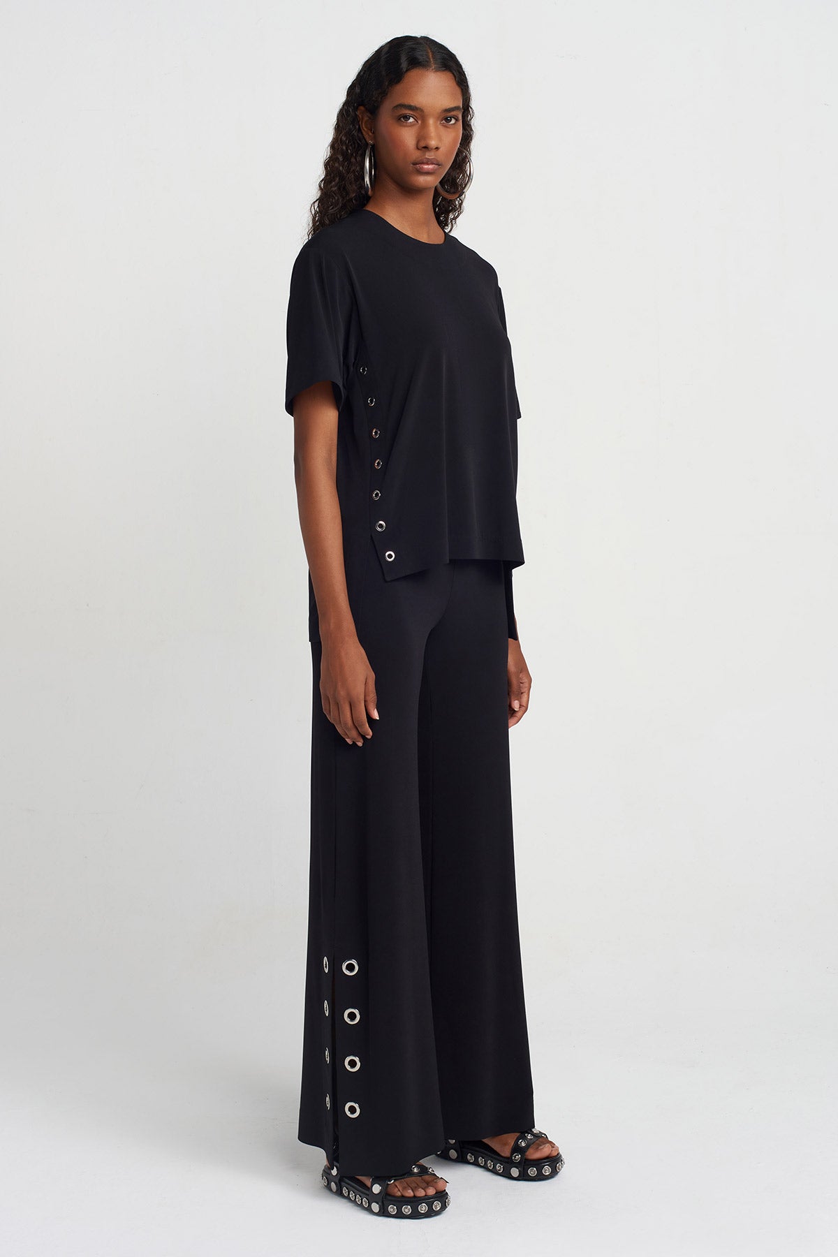 Black Eyelet Jersey T-shirt-Y251011036