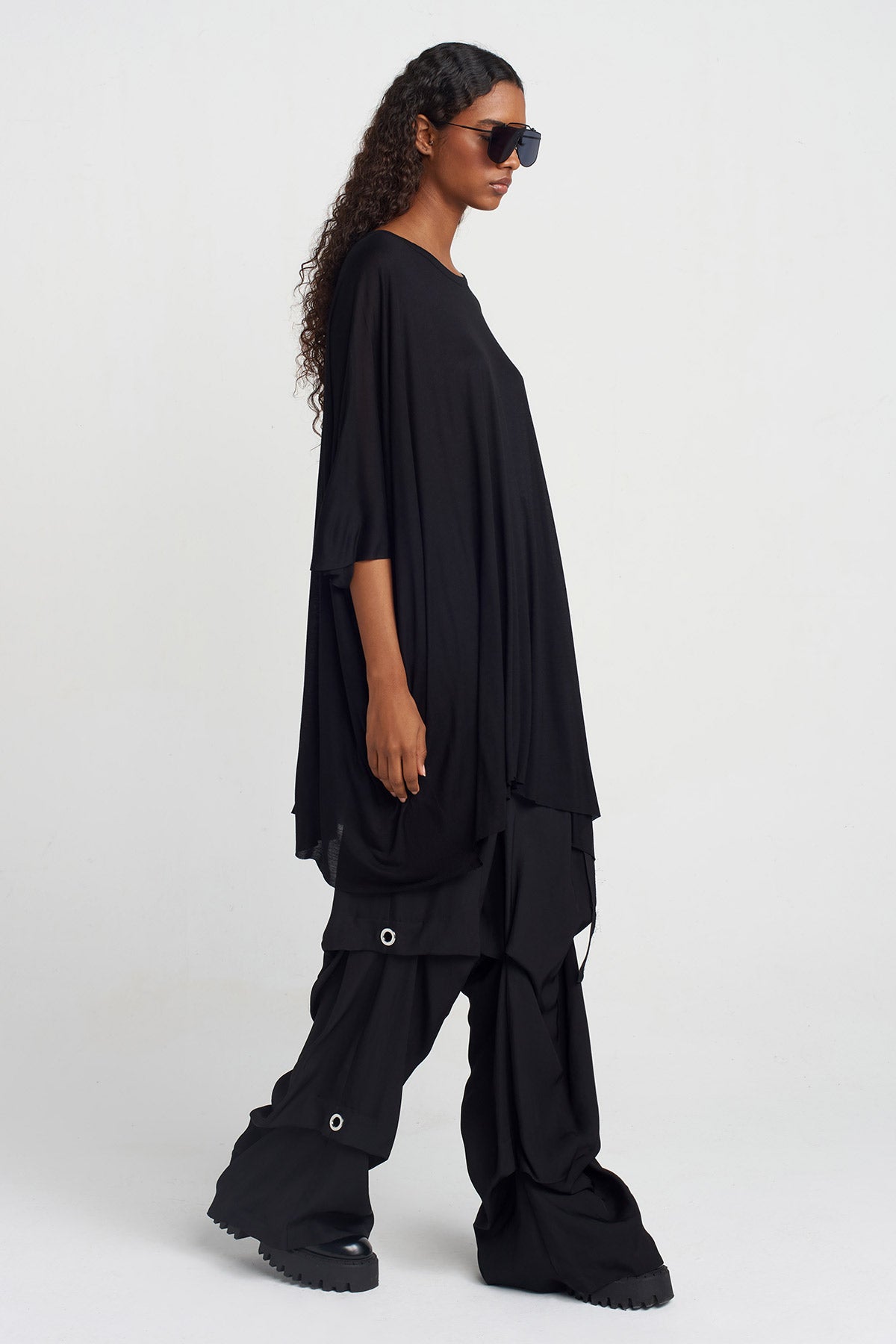 Black Oversize Bamboo T-shirt-Y251011039