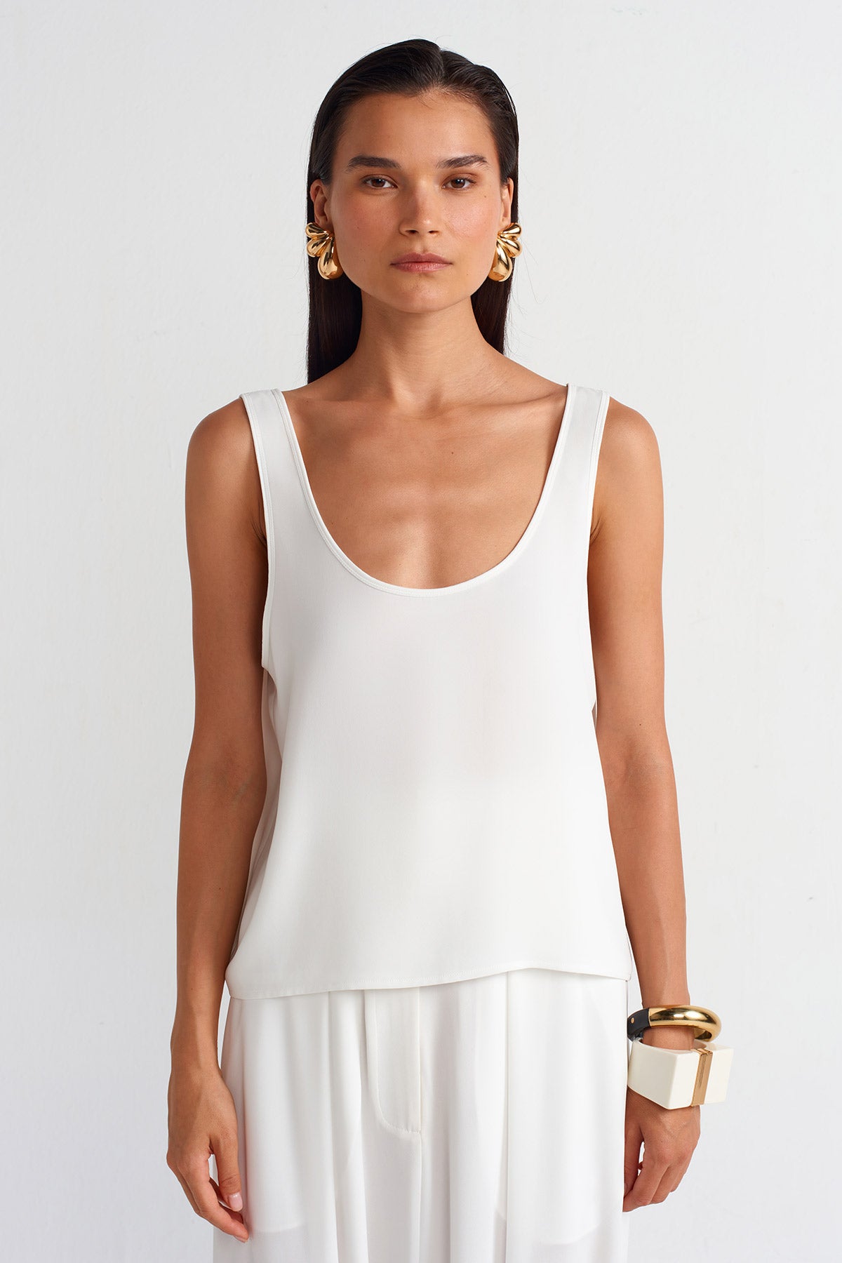 Off White Elegant Chiffon Tank Top-Y251011056