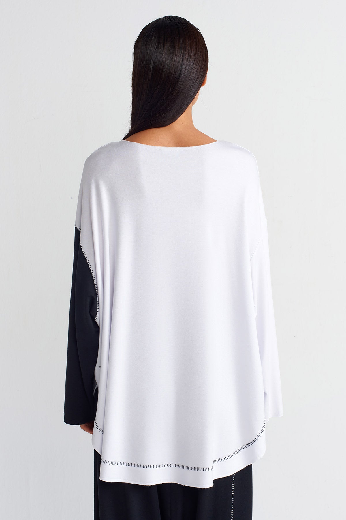 White / Black Fabric Block Relaxed Sweatshirt-Y251011061