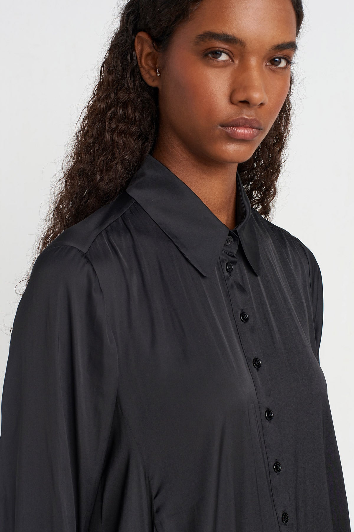 Black Pocket Satin Shirt-Y251011090