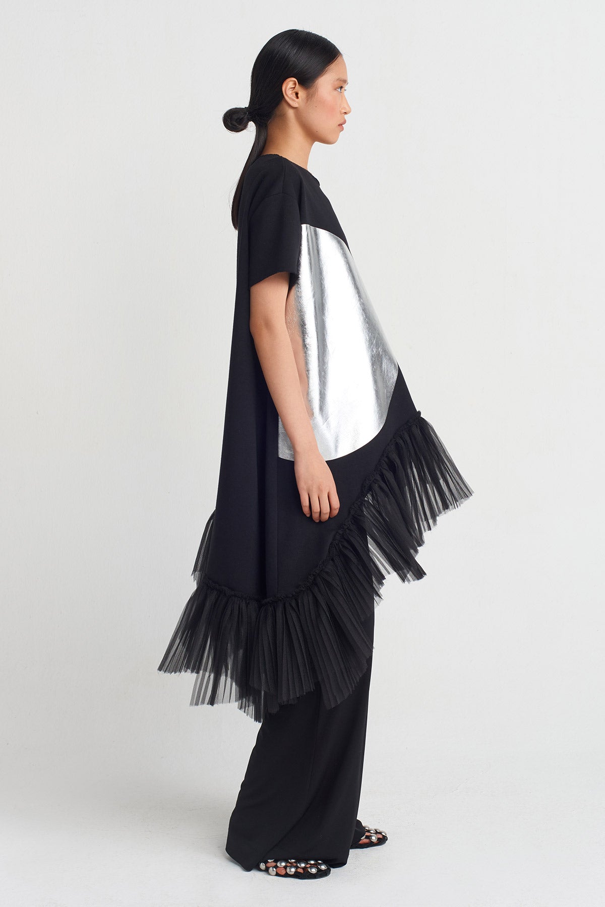 Black/Silver Pleated Hem, Printed Blouse-Y251011109