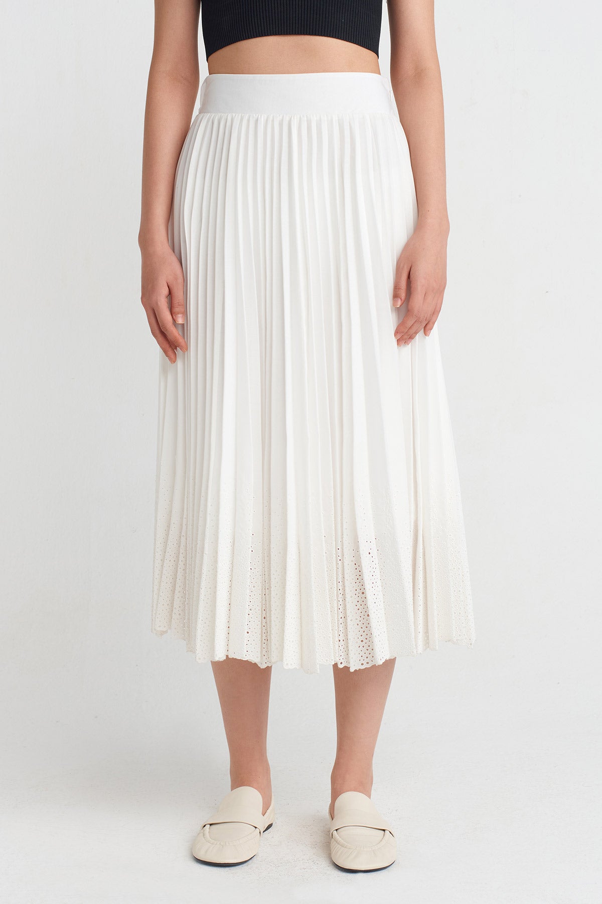 Off White Pleated Lace Skirt-Y252012015