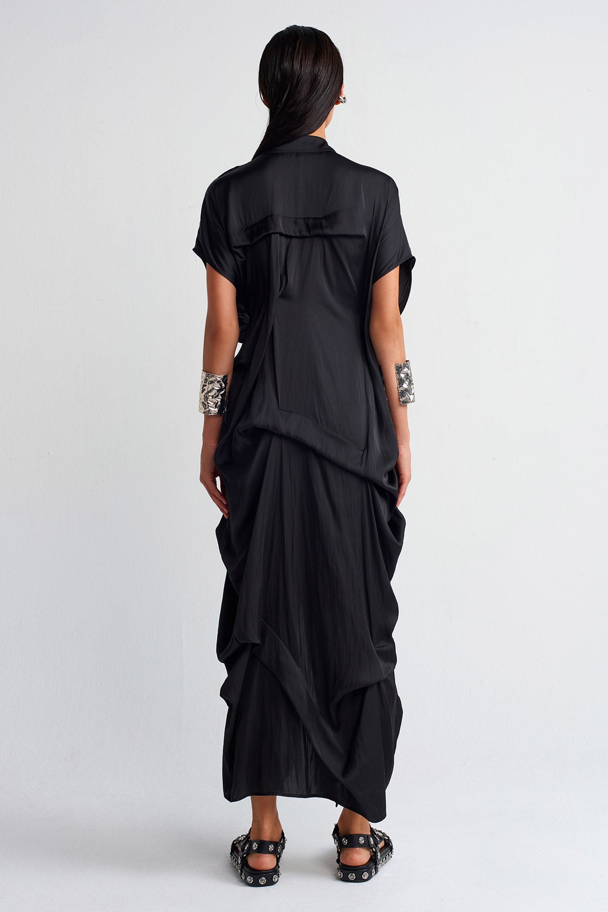 Black Pleated Waist Tie Satin Dress-Y254014014