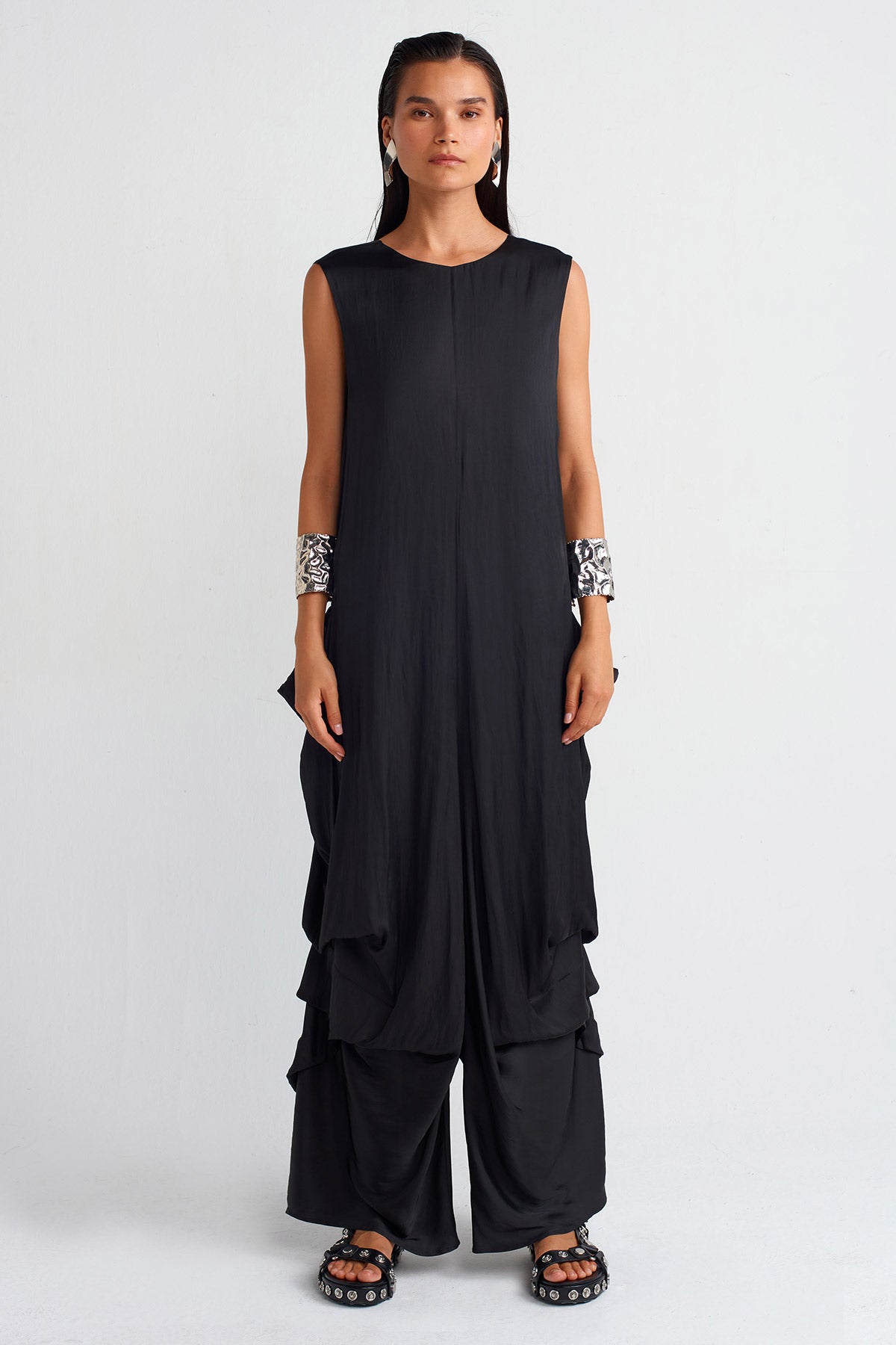 Black Pleated Satin Jumpsuit-Y254014015