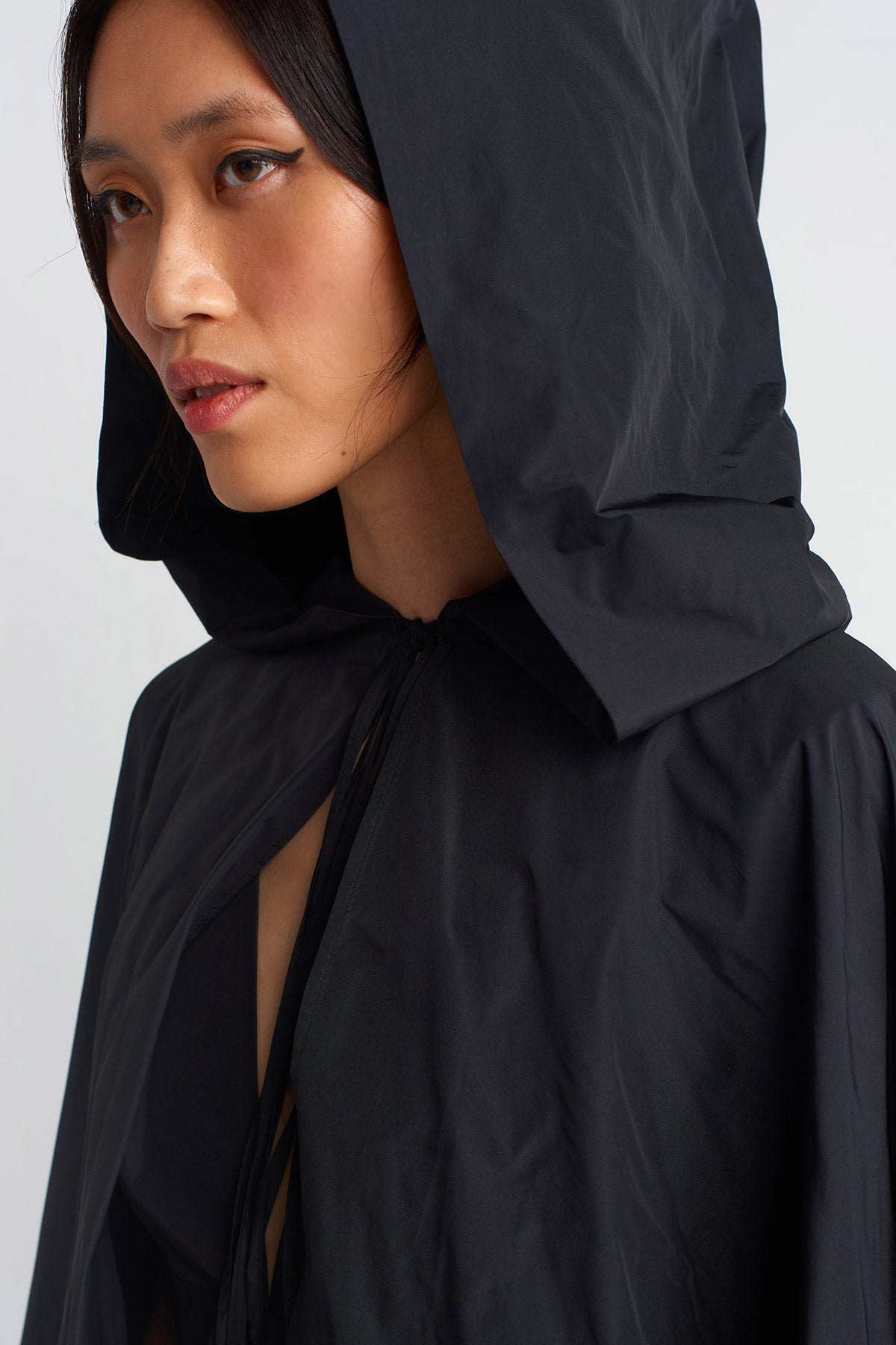 Black Taffeta Cape-Y255015005