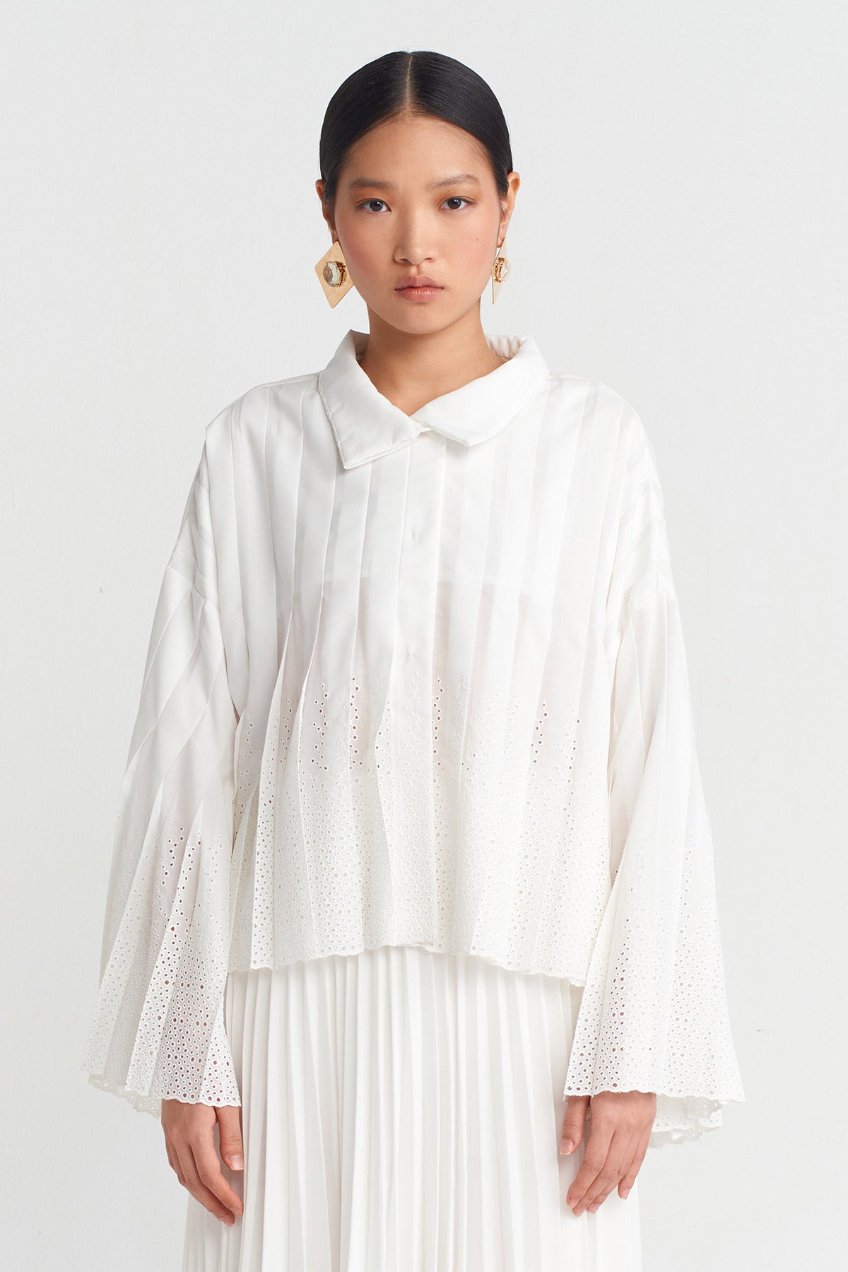 Off White Pleated Lace Jacket-Y255015053